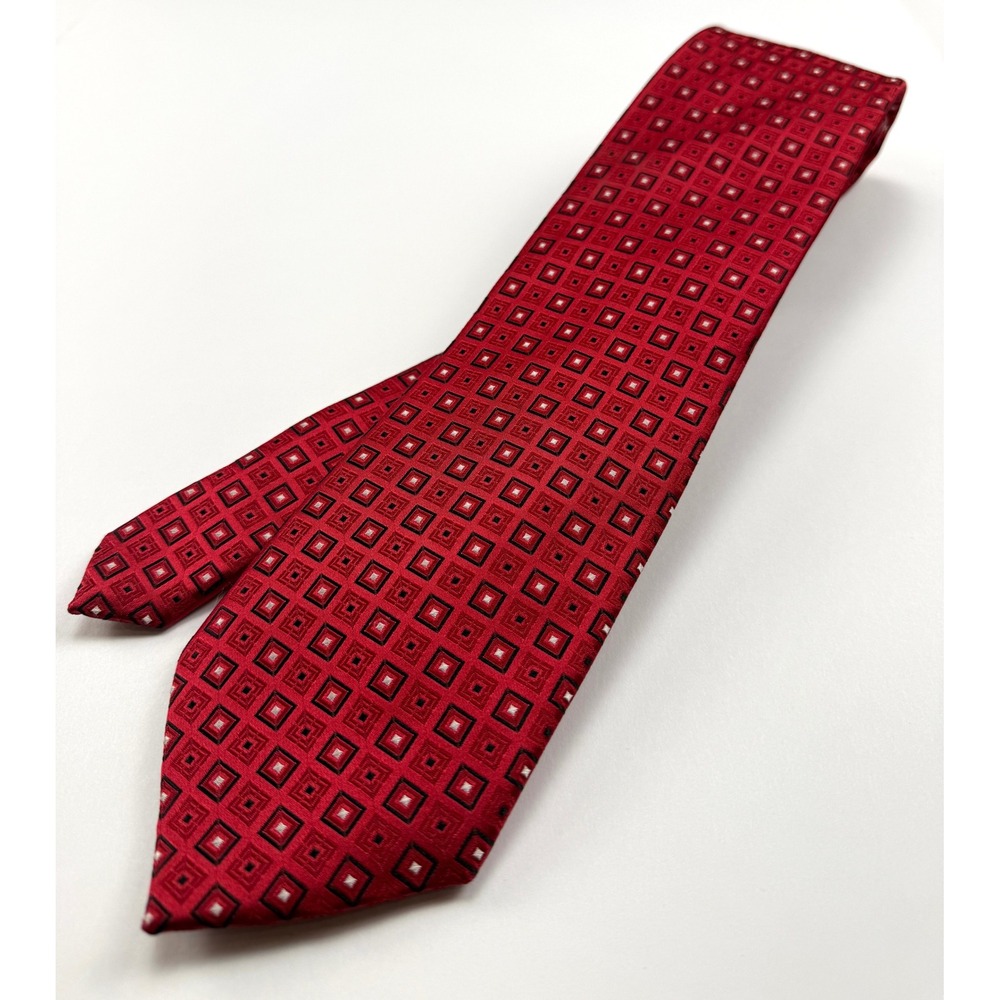 DONALD TRUMP SIGNATURE COLLECTION Red 100% Silk Tie 3.75"W 61" X-Long #1605